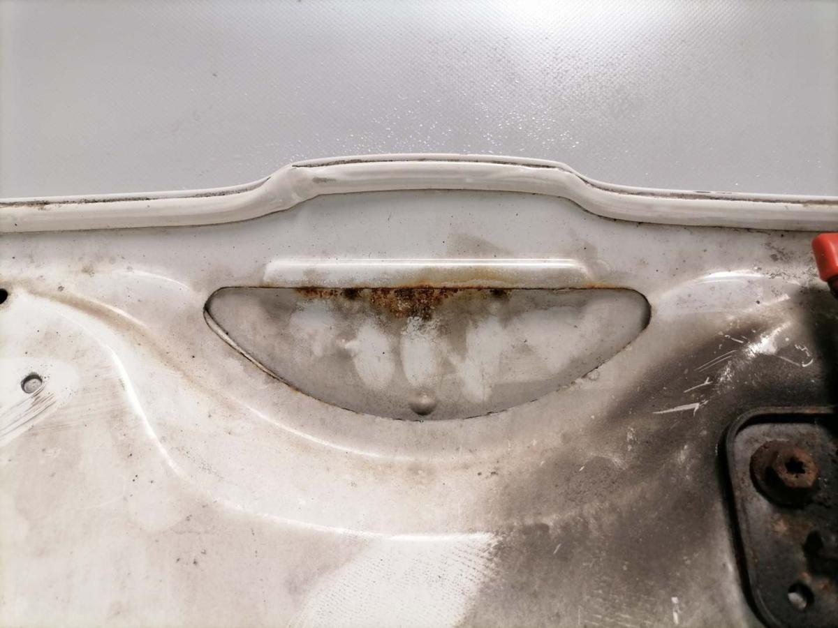 Skoda Citigo original Motorhaube LB9A Candyweiß Bj.2012 leicht beschädigt